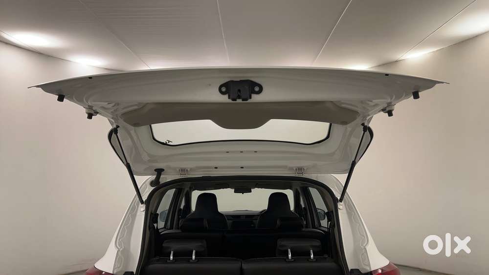 Renault Triber Rxt, 2022, Petrol