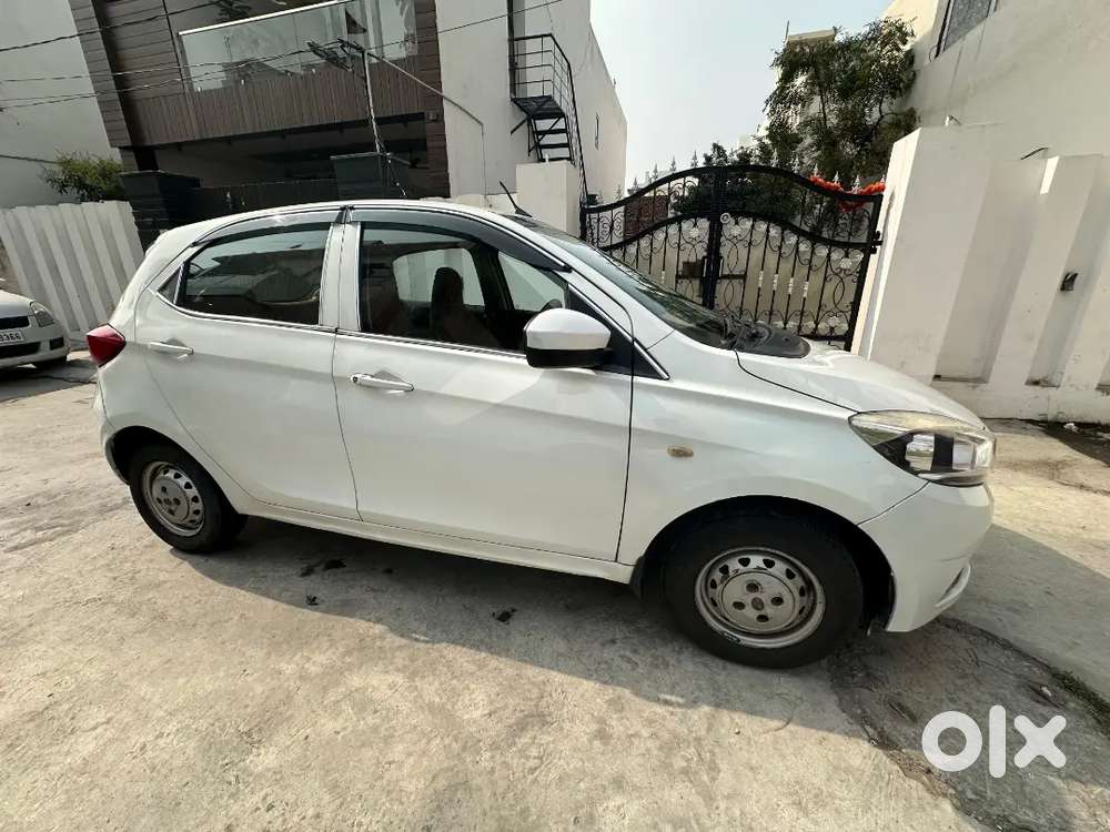 Tata Tiago 2017 Petrol  Maintained Urgent Sale