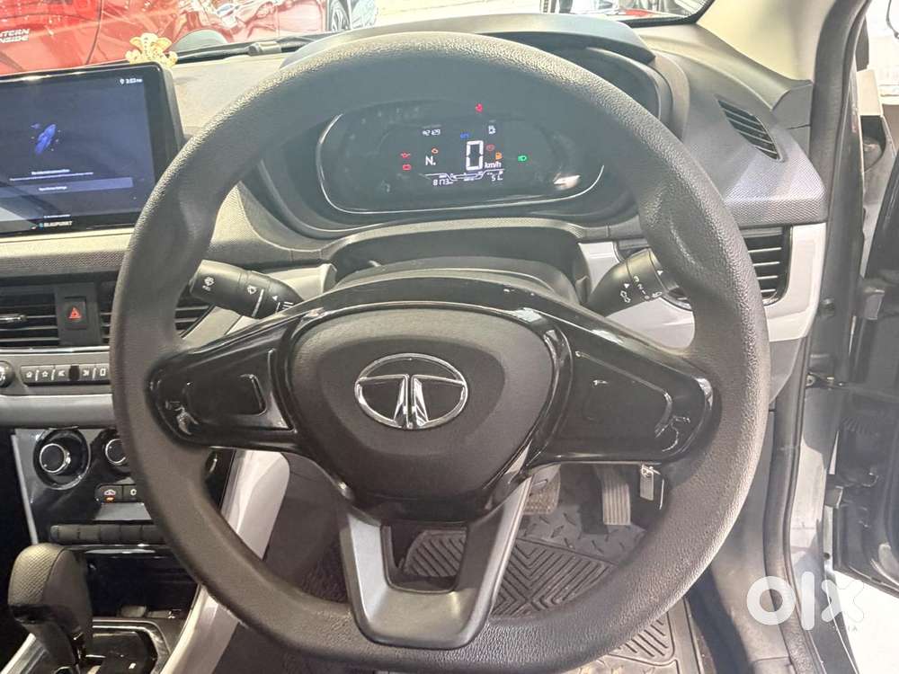 Tata Nexon 1.2 Revotron Xma Amt (s), 2023, Petrol