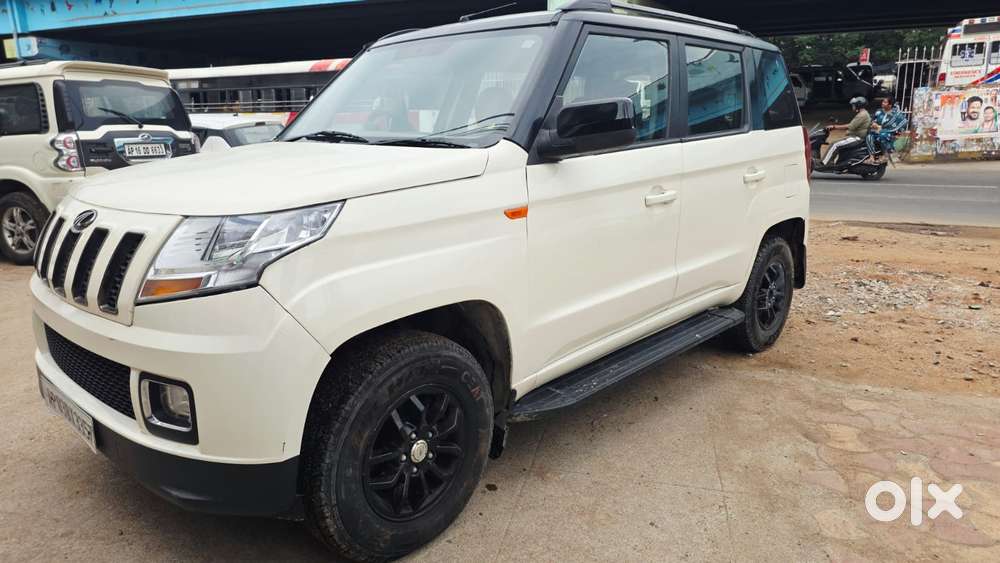 Mahindra Tuv 300 T8, 2016, Diesel