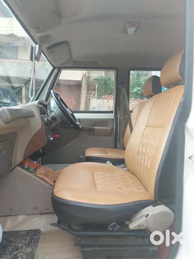 Power Stearing
 Power Window 
New Seat Cushion 
Brand New Tyre