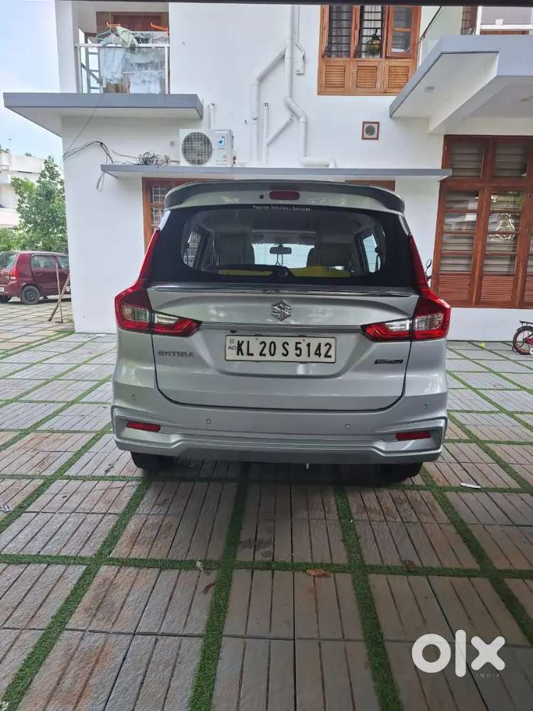 Maruti Suzhuki Eritga Hybrid Zxi +