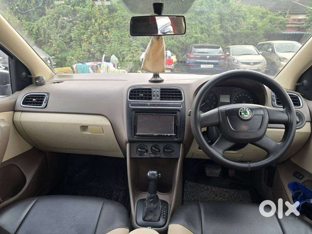 Skoda Rapid 1.6 Mpi At Ambition Plus, 2011, Petrol