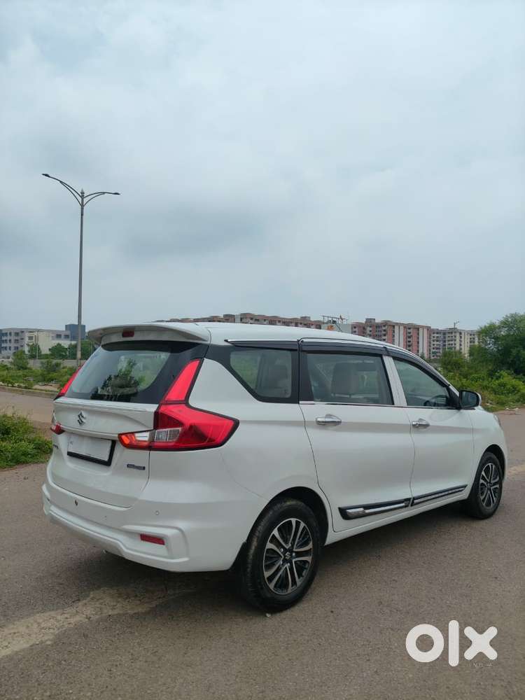 Maruti Suzuki Ertiga 1.5 Vxi, 2022, Petrol