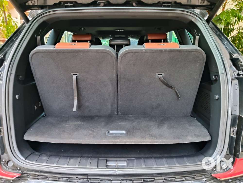 Mahindra Alturas G4 4wd At, 2022, Diesel