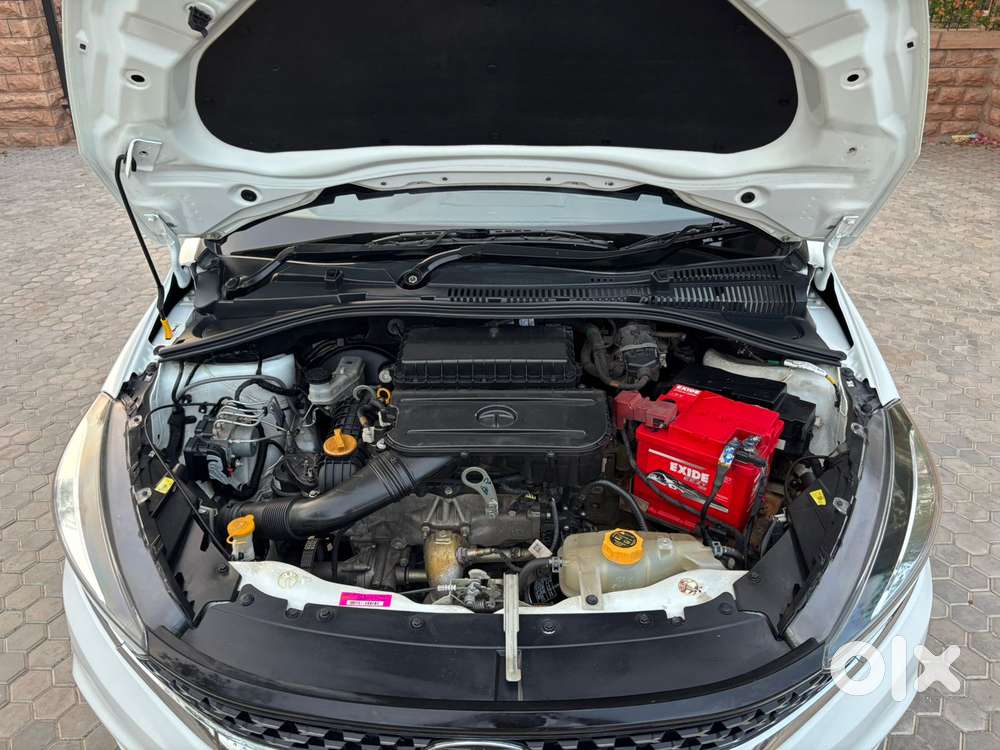 Tata Tiago 1.2 Revotron Xza, 2022, Petrol