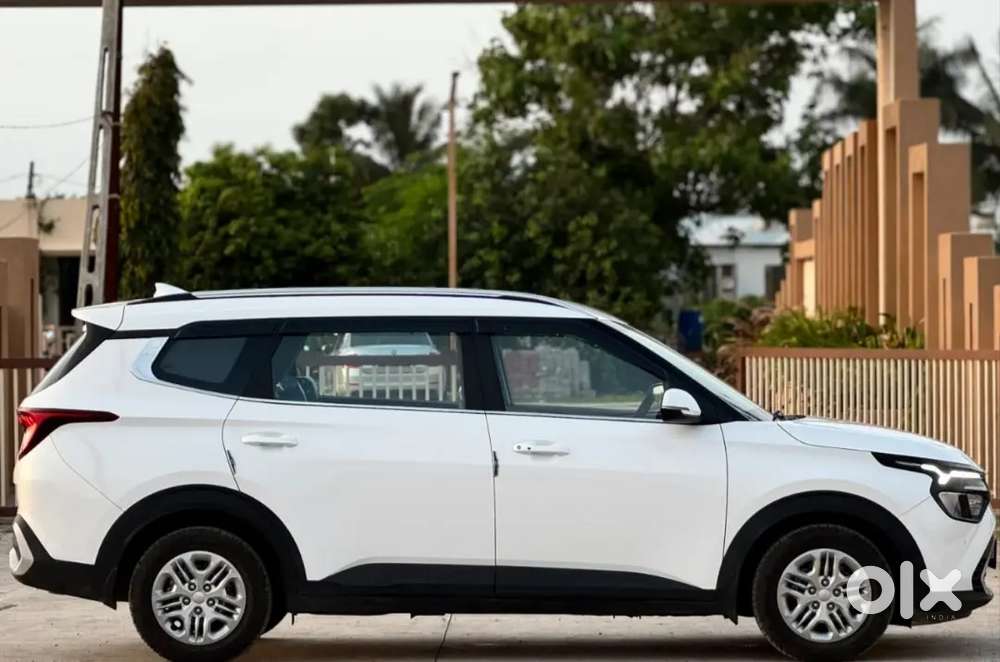 Kia Carens Prestige(o) 7 2024 Petrol Manual