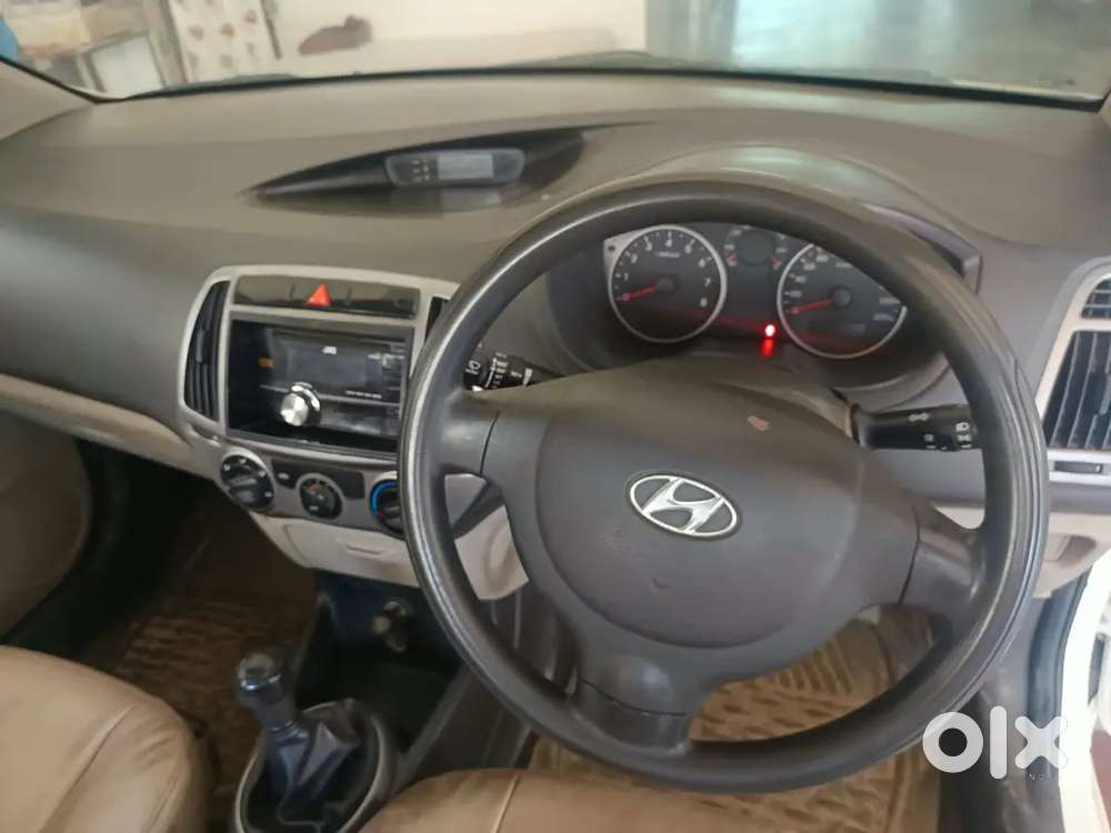 Hyundai I20 2012 पेट्रोल मैन्युअल
