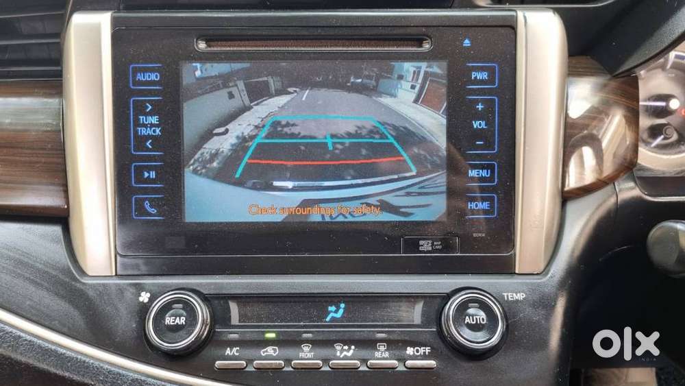 Toyota Innova Crysta 2.8z Automatic, 2016, Diesel