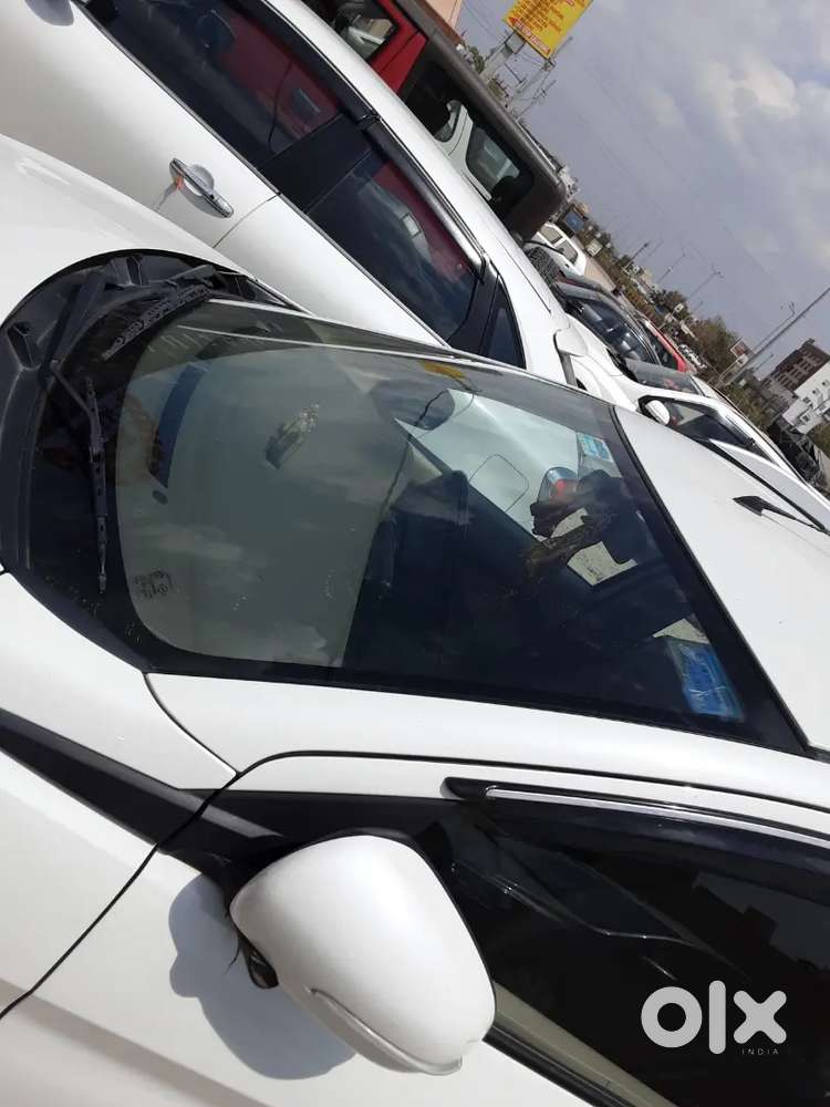 Toyota Rumion 2025 Petrol Well Maintained