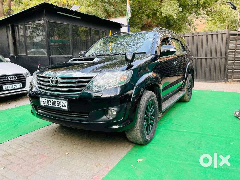 Toyota Fortuner 2011-2016 4x2 Manual, 2013, Diesel