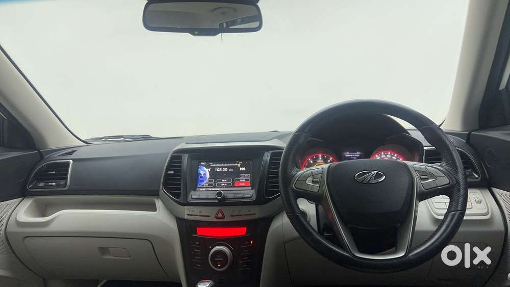 Mahindra Xuv300 W8 (o) 1.5 Diesel Amt, 2022, Diesel