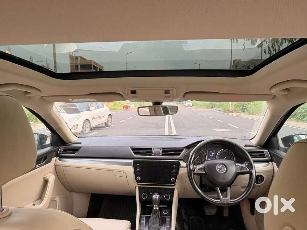 Skoda Superb [ ] 1.8 Style Tsi At, 2019, Petrol