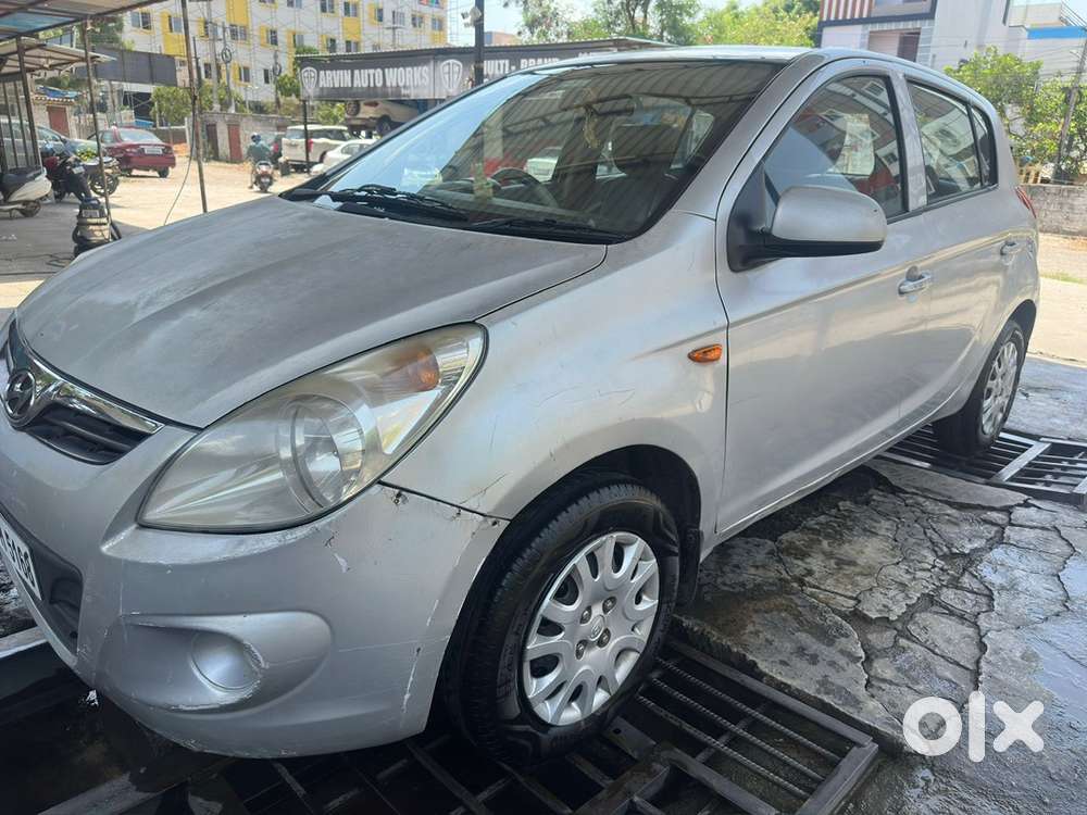 Hyundai I20 Magna Petrol 2011