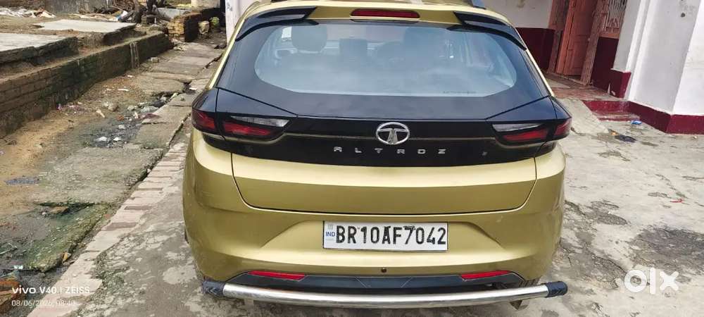 Tata Altroz 1.2 Petrol 2020