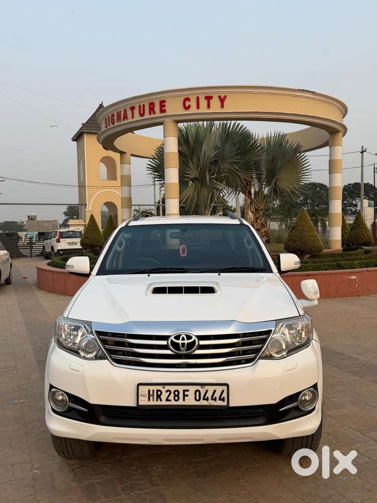 Toyota Fortuner 4x4 At, 2015, Diesel