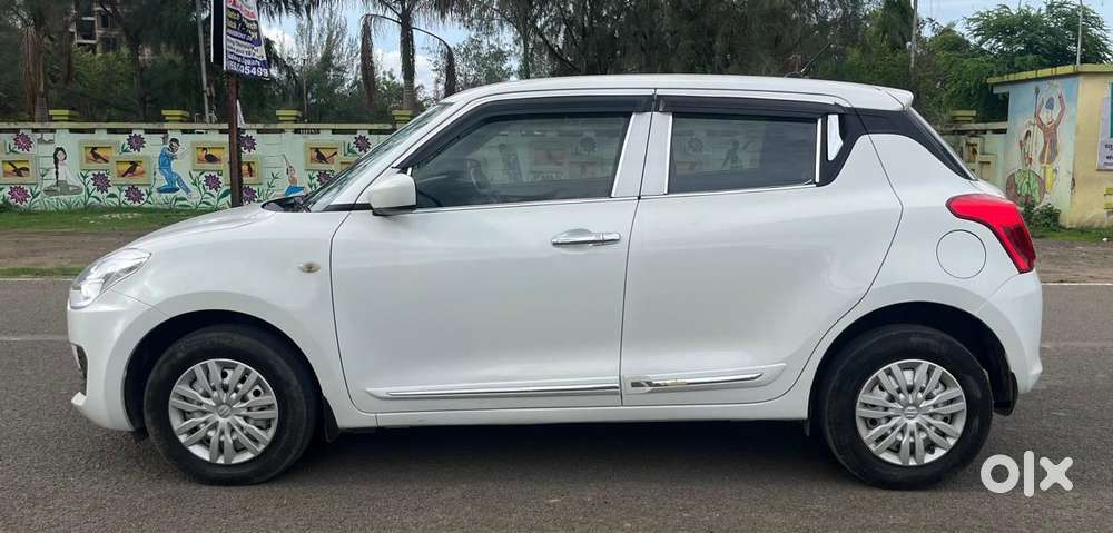 Maruti Suzuki Swift Lxi Option, 2018, Petrol
