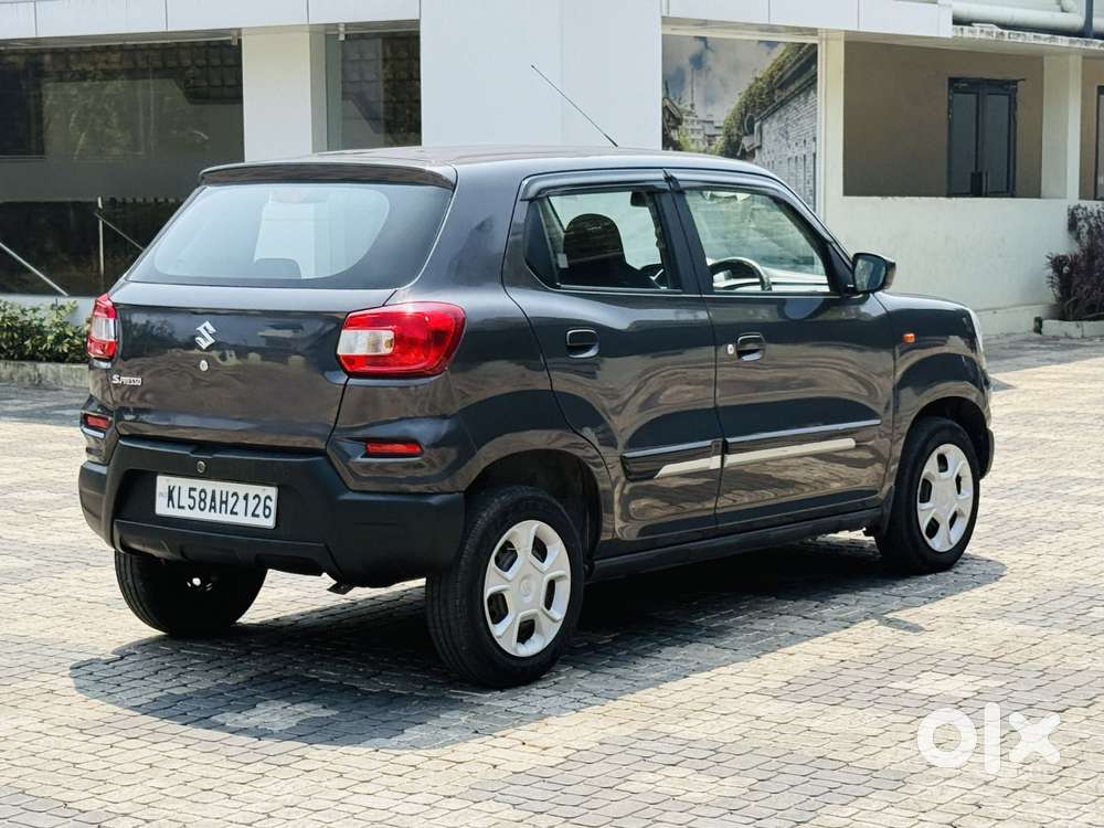 Maruti Suzuki S-presso Vxi Plus, 2022, Petrol
