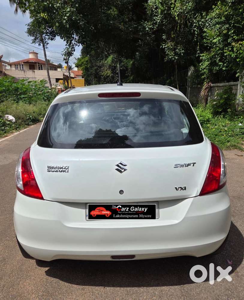 Maruti Suzuki Swift Vxi + Manual, 2014, Petrol