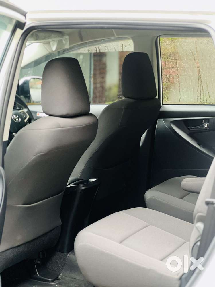 Toyota Innova Crysta 2.4 G Plus Mt 7 Str, 2024, Diesel