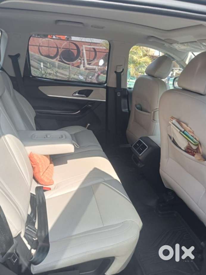 Mahindra Xuv700 2.2 Ax 7 Diesel At Luxury Pack Str, 2021, Diesel