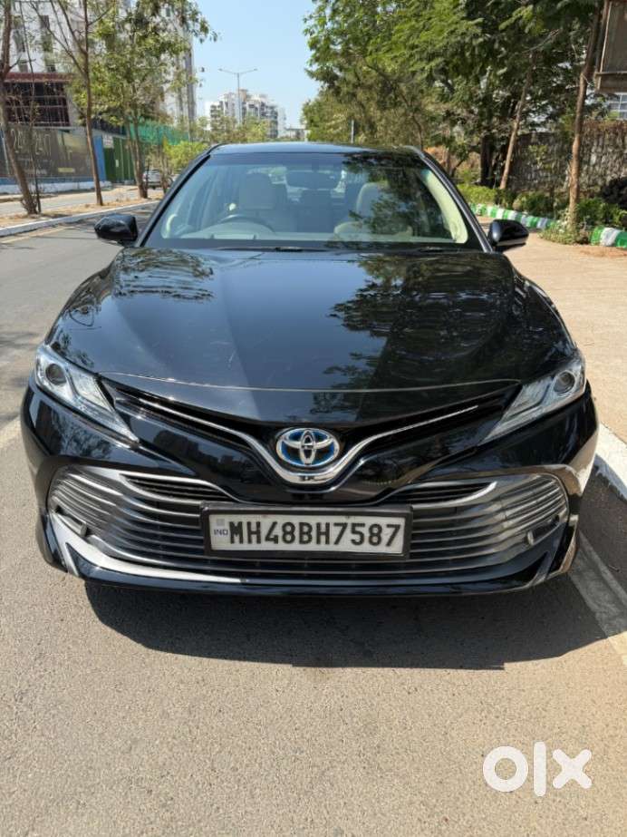 Toyota Camry 2.5 Hybrid, 2019, Petrol