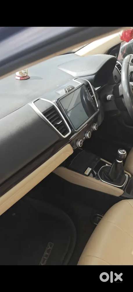 Honda City Zx 2024 Petrol Well Maintained