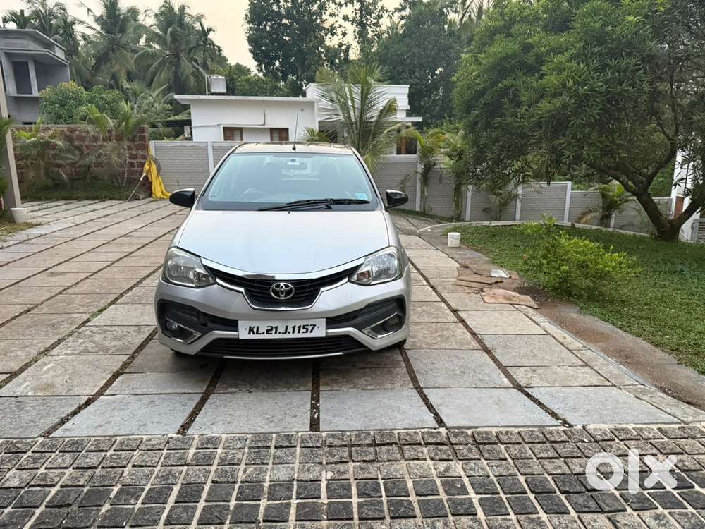 Toyota Etios Liva 2013