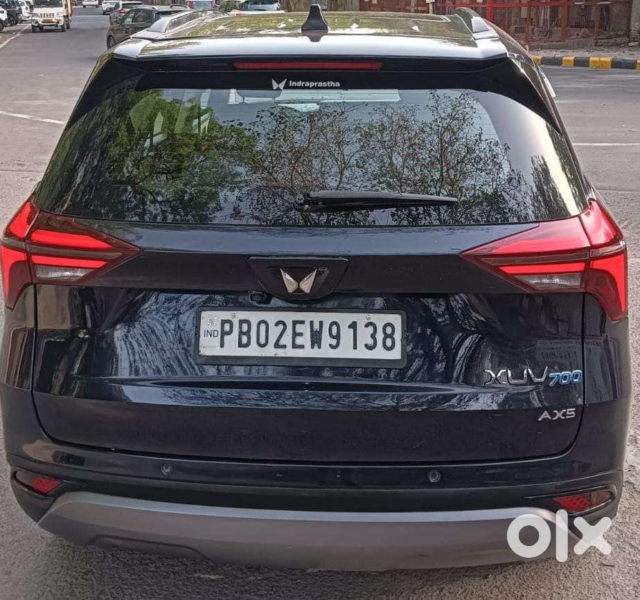 Mahindra Xuv700 2.0 Ax 5 Petrol Mt 7 Str, 2024, Petrol