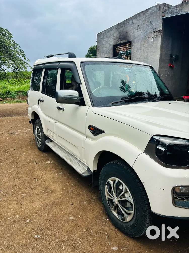Mahindra Scorpio क्लासिक S2 2016 Diesel