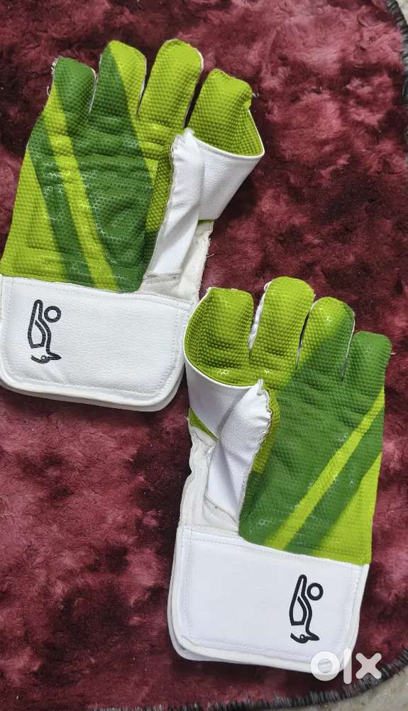 Brand New Kookaburra LC 4.0 Wicket Keeping Gloves - Unused
