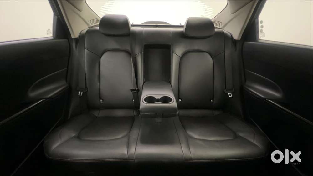Hyundai Verna 1.5 Sx (o) Turbo Petrol Dct, 2023, Petrol