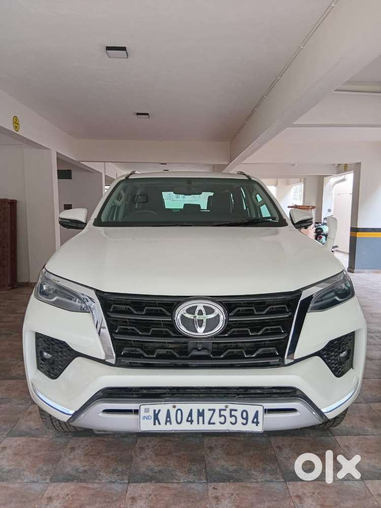 Toyota Fortuner Sportivo 4x4 Mt, 2021, Diesel