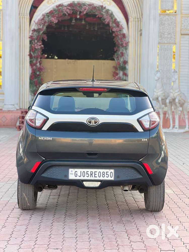 Tata Nexon 1.5 Revotorq Xm (s), 2018, Diesel