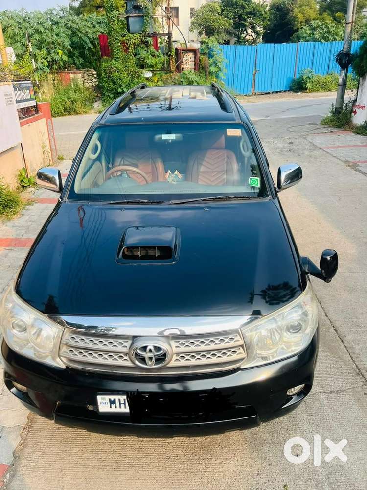 Toyota Fortuner Diesel Manual 2011