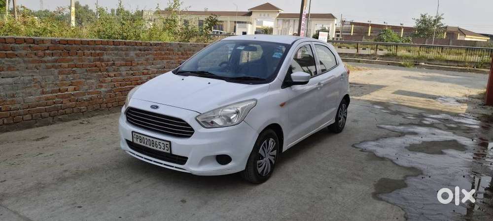 Ford Figo Petrol Titanium, 2017, Petrol