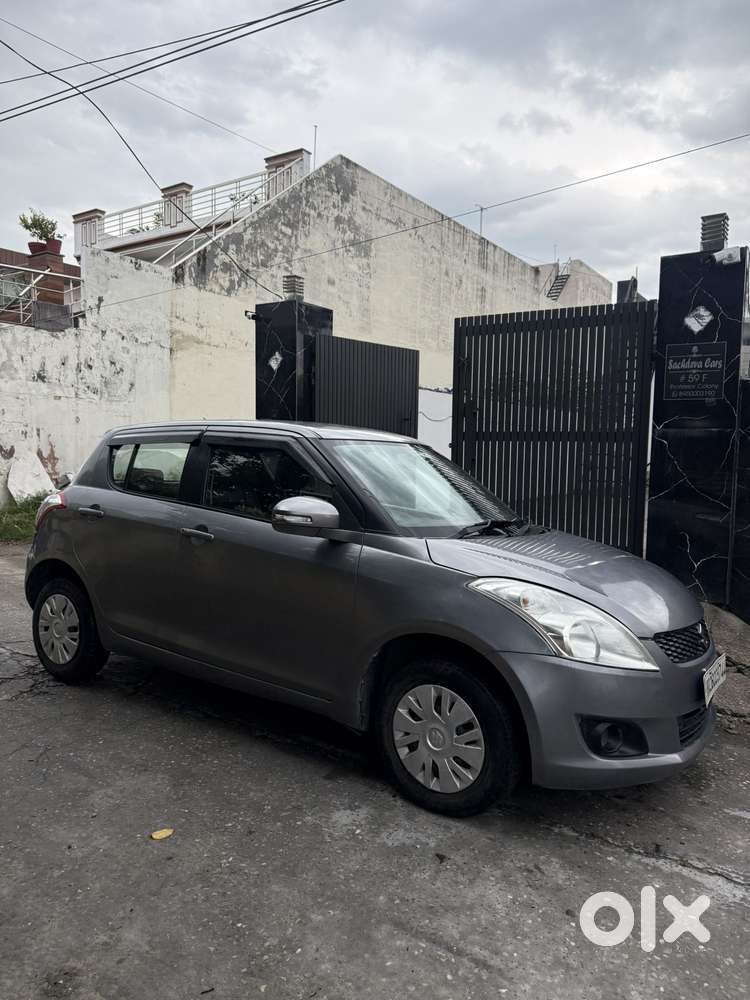Maruti Suzuki Swift Vxi Optional, 2013, Petrol