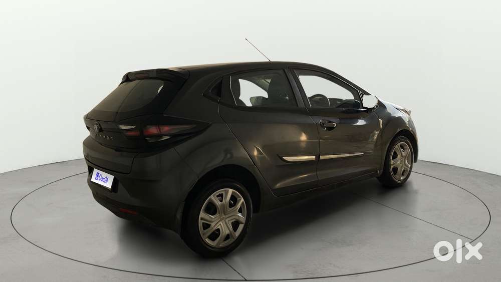 Tata Altroz 1.2 Xm Plus, 2021, Petrol