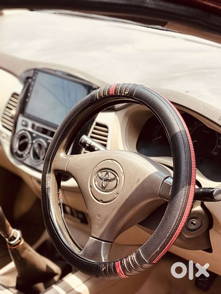 Toyota Innova 2.5 G (diesel) 8 Seater, 2006, Diesel