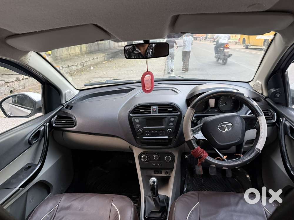 Tata Tiago 1.2 Revotron Xt (o), 2018, Petrol