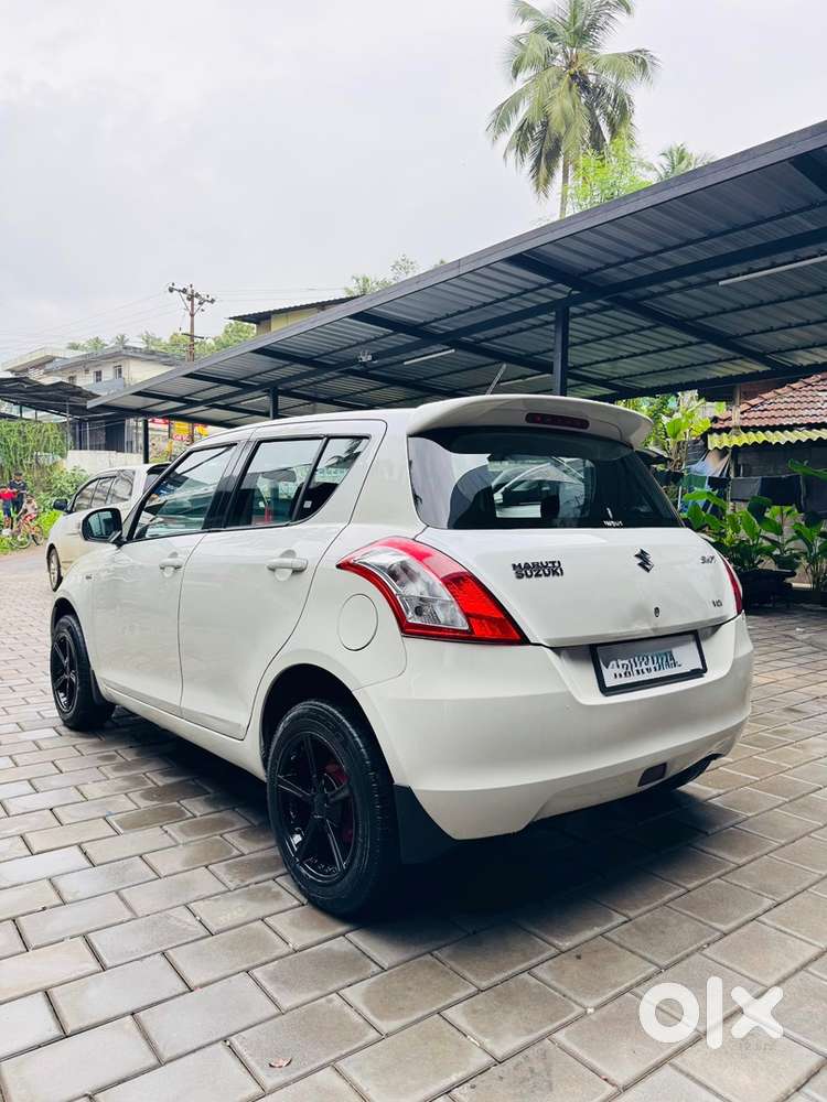 Maruti Suzuki Swift 2013 Diesel 160000 Km Driven
