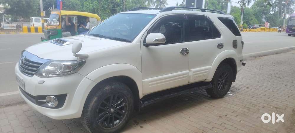 Toyota Fortuner 3.0 4x4 Manual, 2015, Diesel