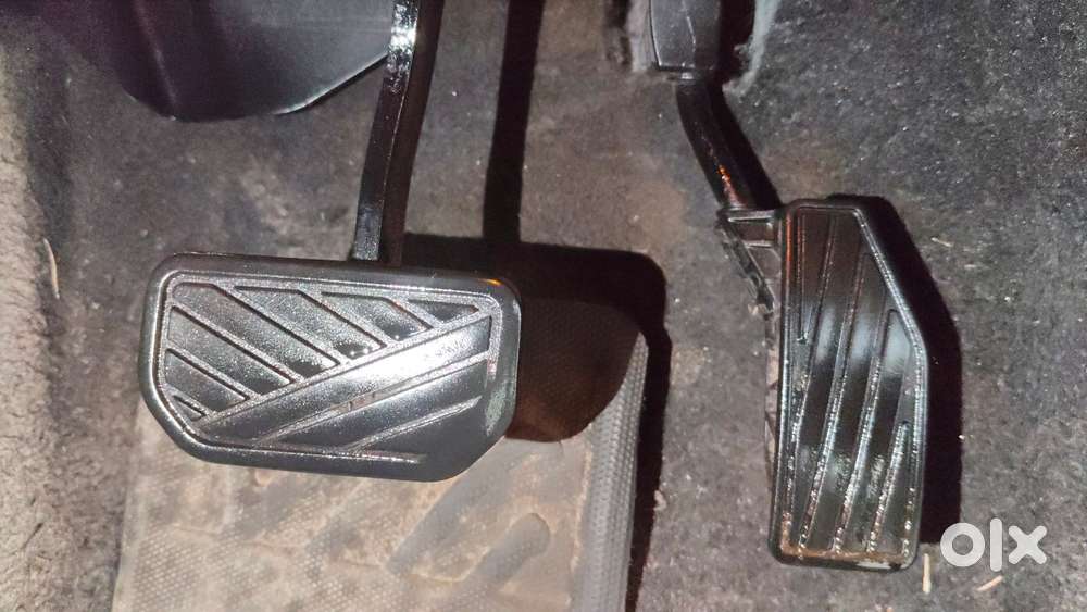 Maruti Suzuki Xl6 Alpha At, 2022, Petrol