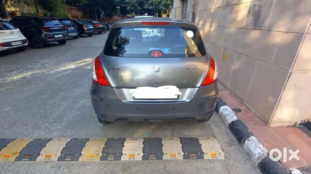 Maruti Suzuki Swift Lxi 2016