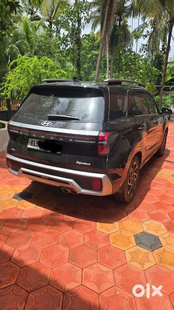Hyundai Alcazar 2025 Petrol 7000 Km Driven