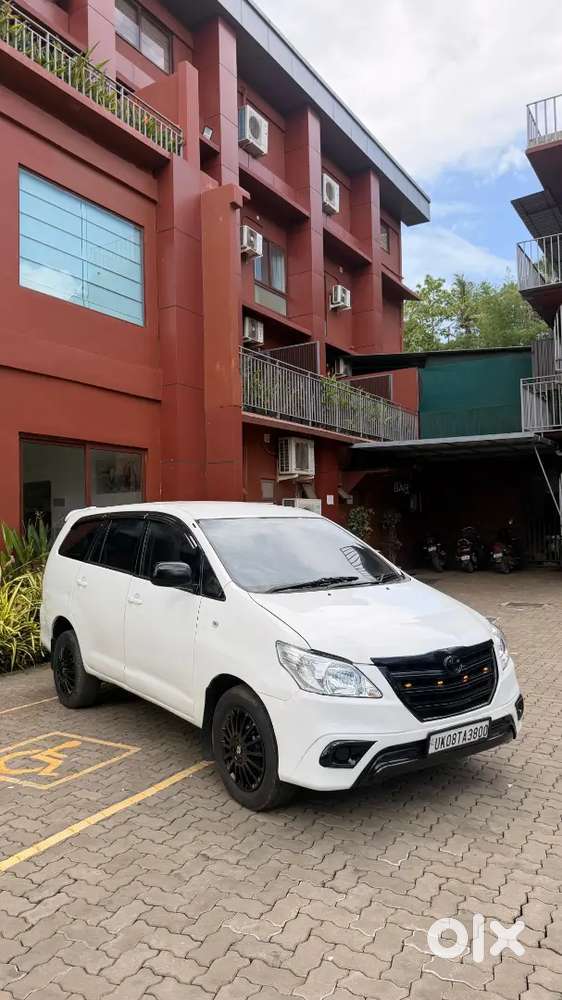 Toyota Innova 2013