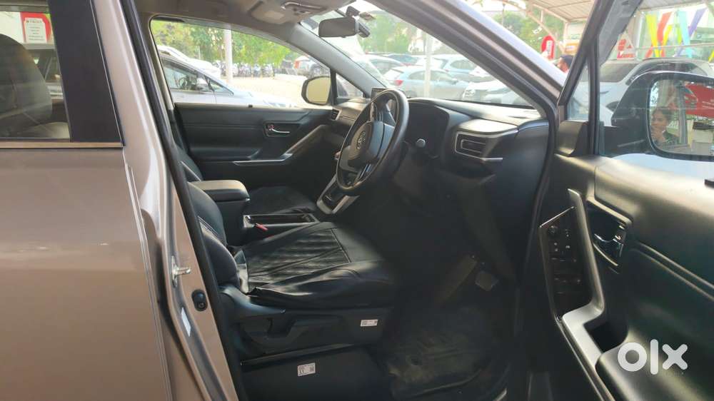 Toyota Innova Hycross 2.0 Gx 7 Str, 2024, Petrol