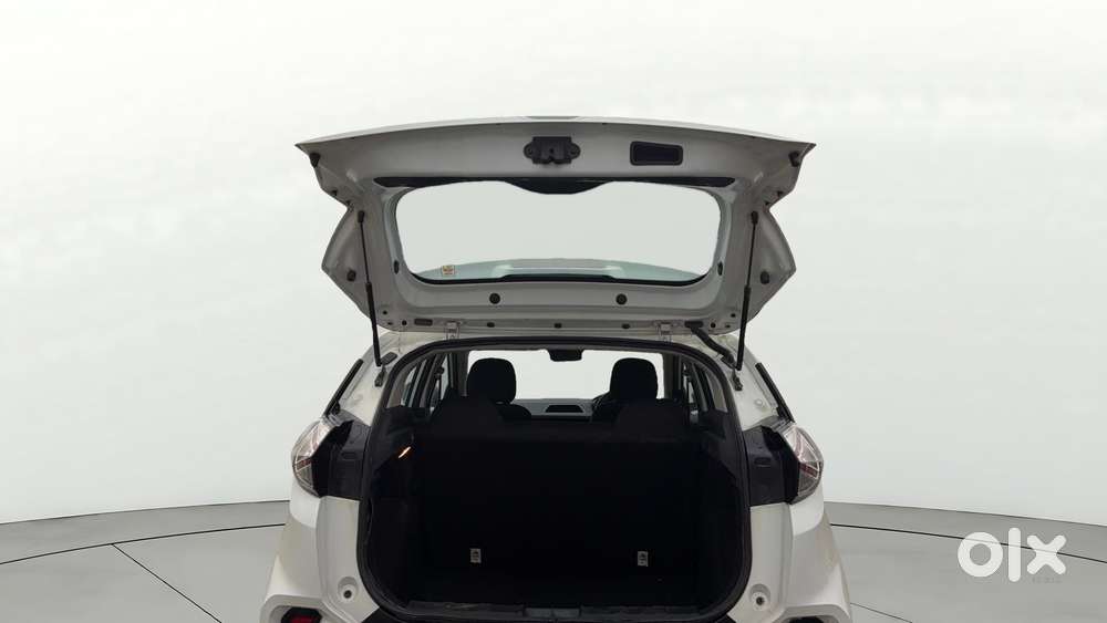 Tata Nexon 1.2 Revotron Xm (s), 2023, Petrol
