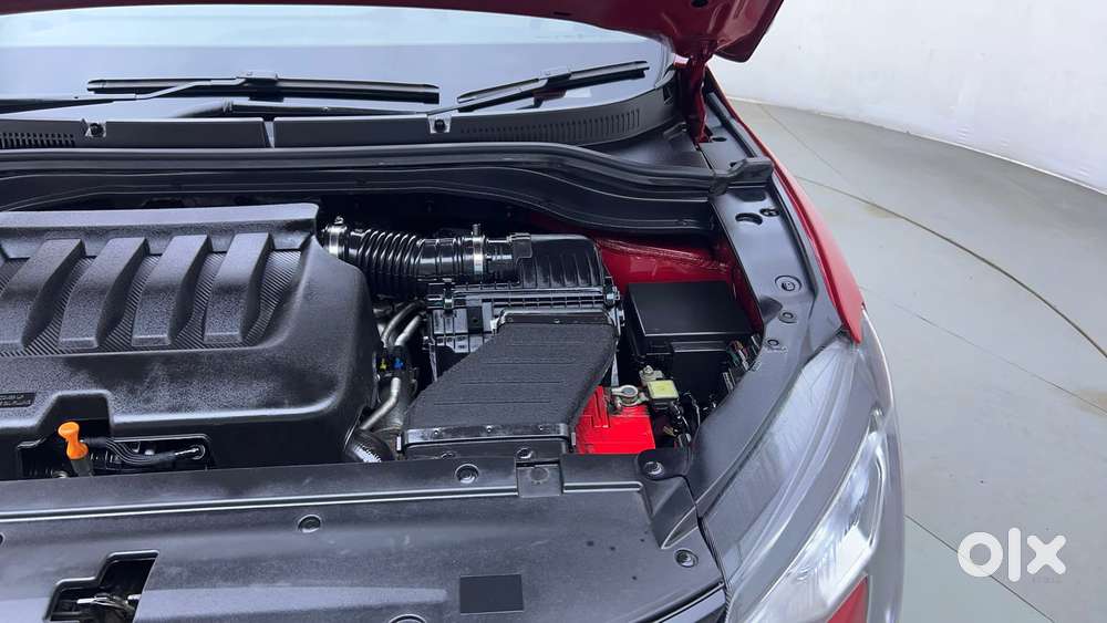 Mahindra Xuv700 2.0 Ax 5 Petrol At Str, 2022, Petrol