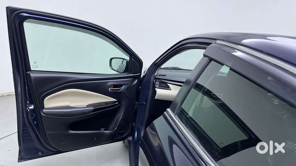 Toyota Glanza 1.2 V Amt, 2024, Petrol